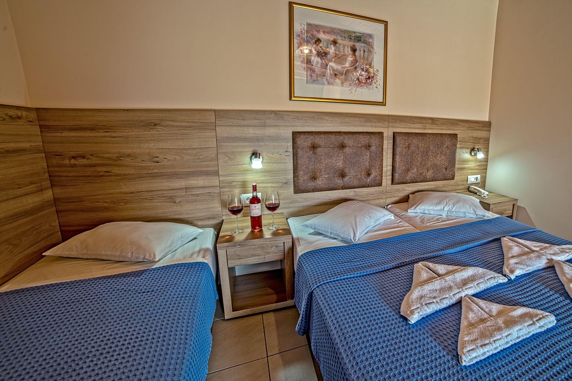 Blue Aegean Hotel & Suites ゴウヴァイ エクステリア 写真