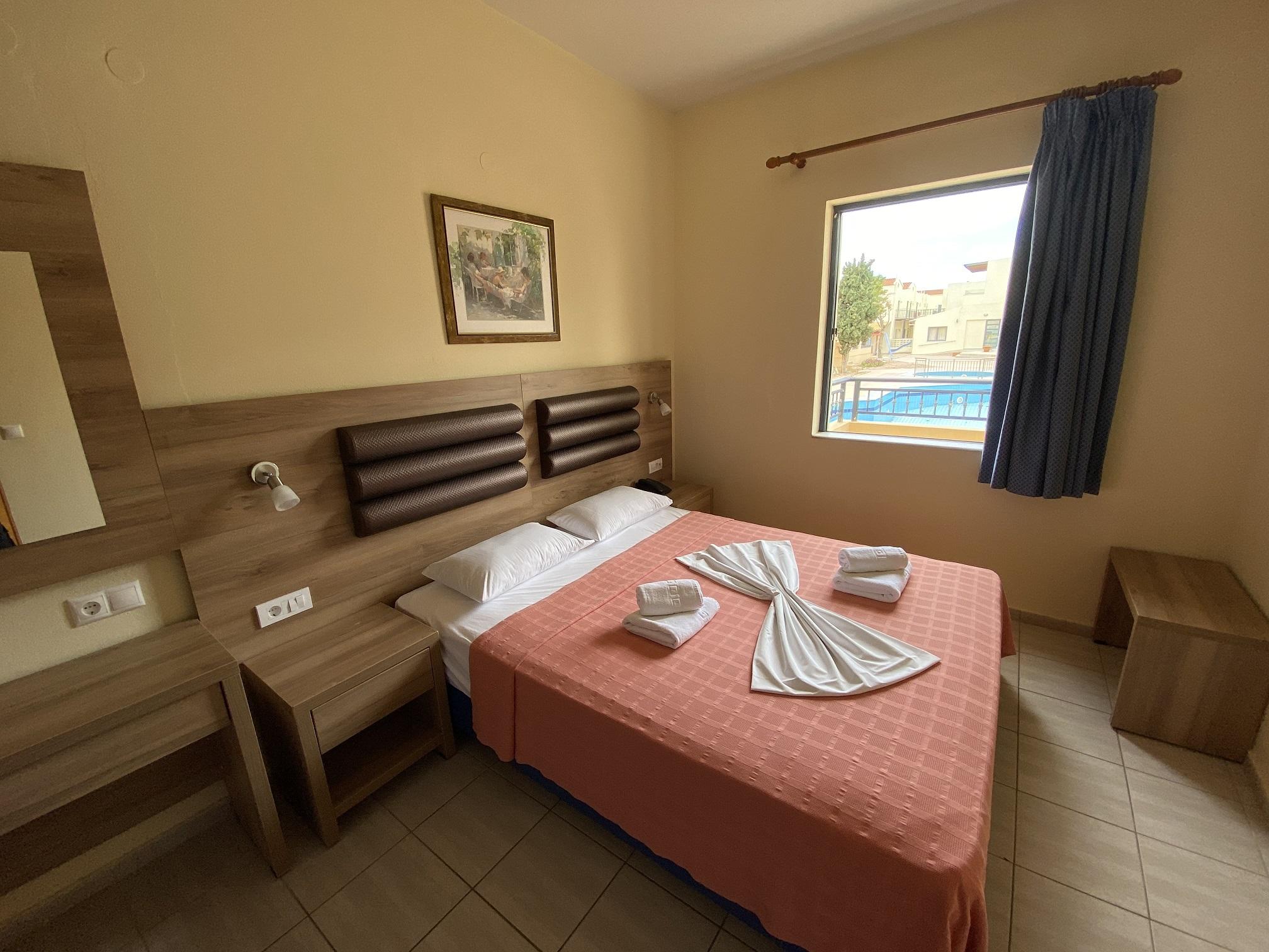 Blue Aegean Hotel & Suites ゴウヴァイ エクステリア 写真