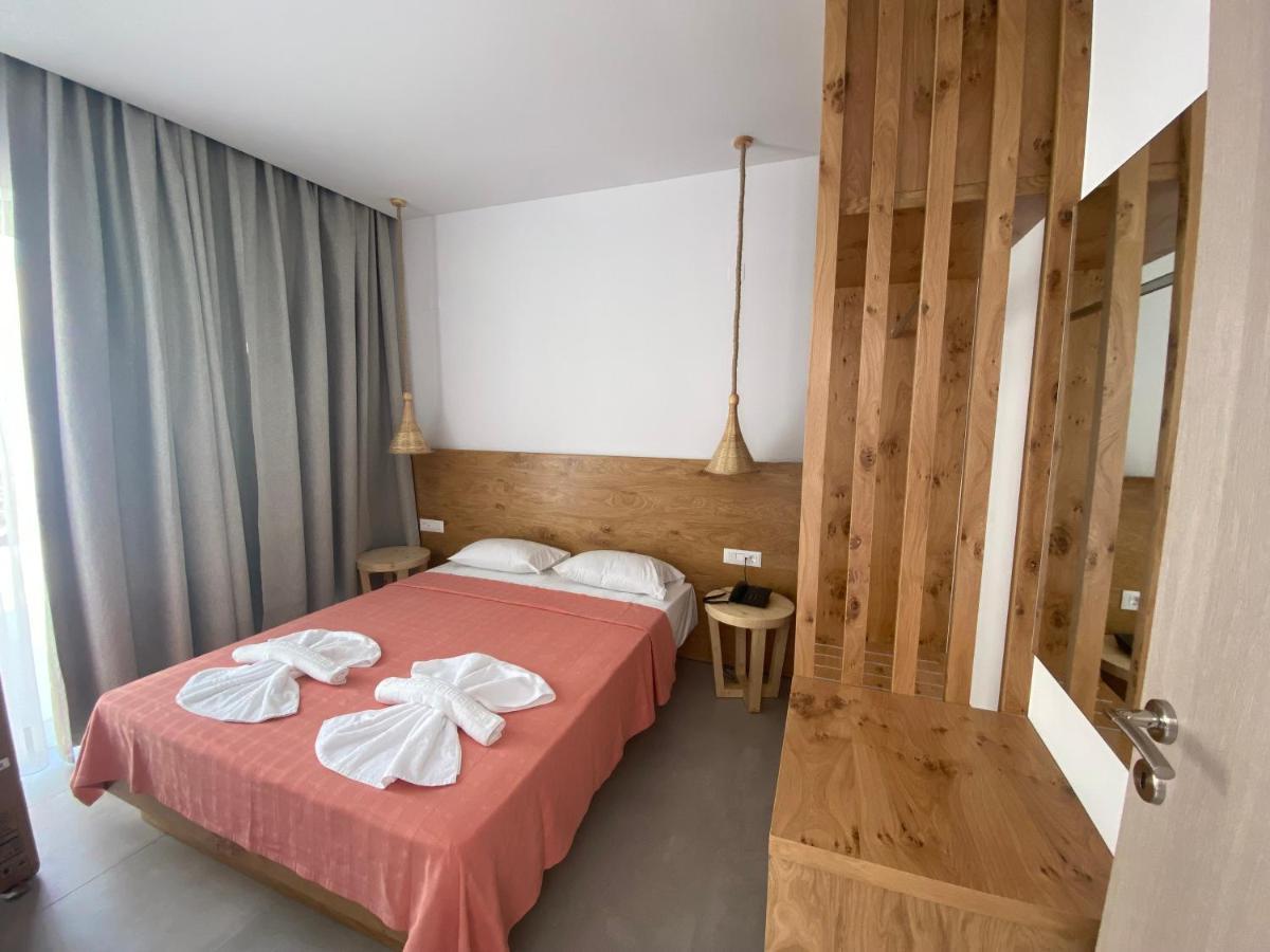 Blue Aegean Hotel & Suites ゴウヴァイ エクステリア 写真