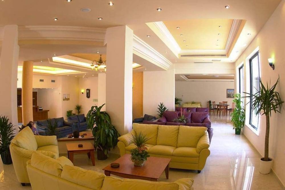 Blue Aegean Hotel & Suites ゴウヴァイ エクステリア 写真
