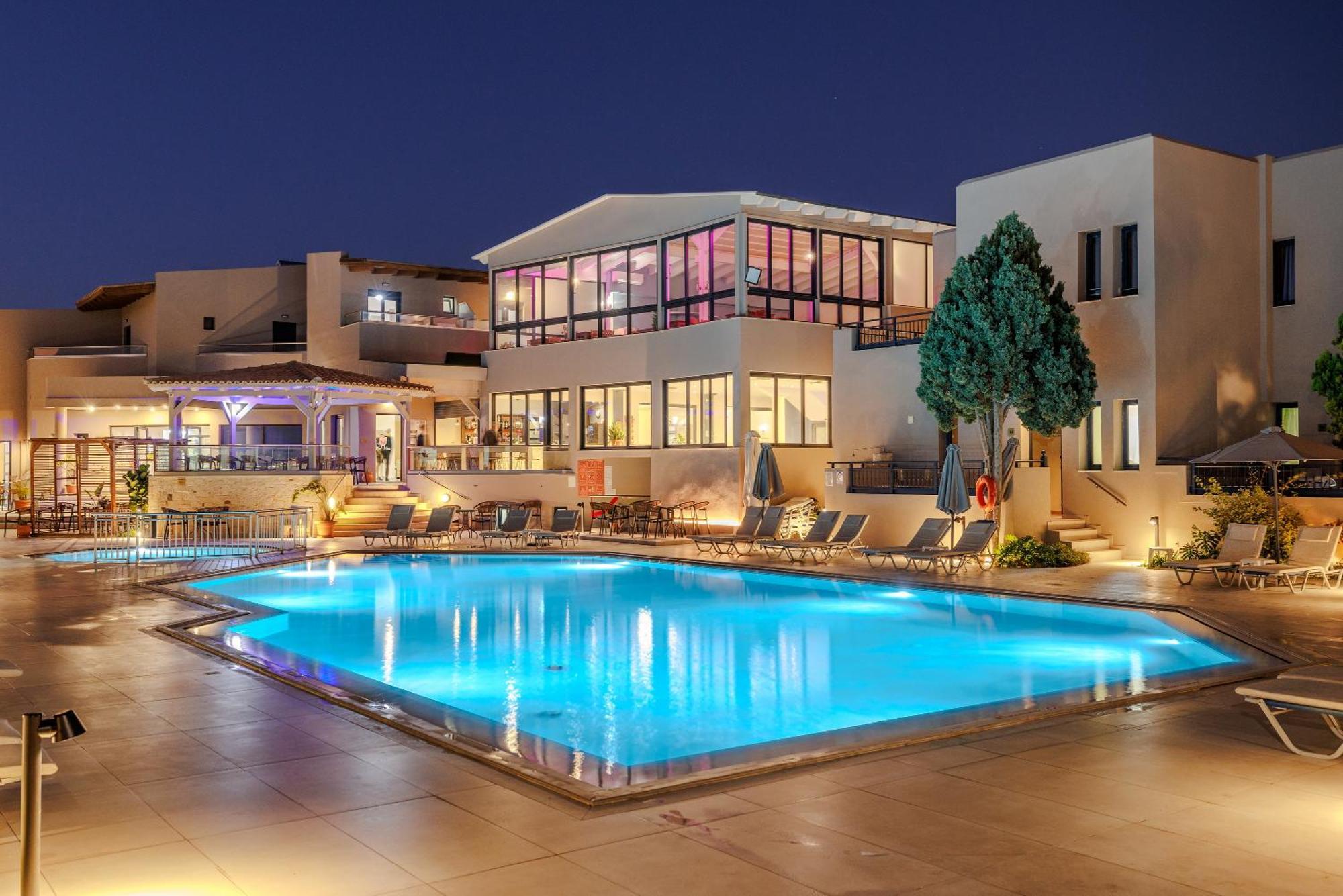 Blue Aegean Hotel & Suites ゴウヴァイ エクステリア 写真